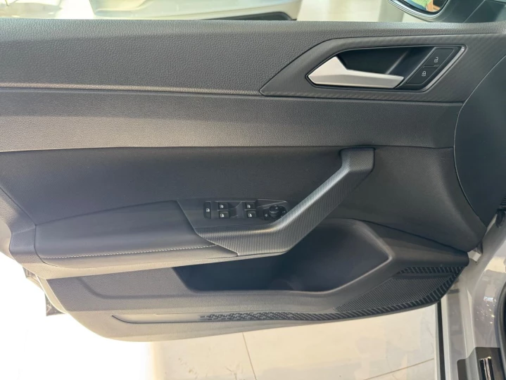 Nivus 1.0 4P FLEX 200 TSI HIGHLINE AUTOMÁTICO