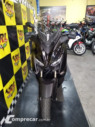 X-MAX 250