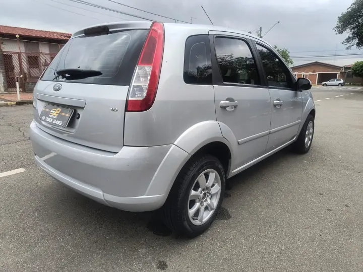 FIESTA 1.6 MPI Class Hatch 8V