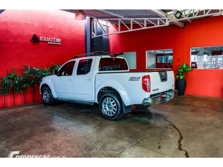 FRONTIER 2.5 SL 4X4 CD TURBO ELETRONIC DIESEL 4P AUTOMÁTICO