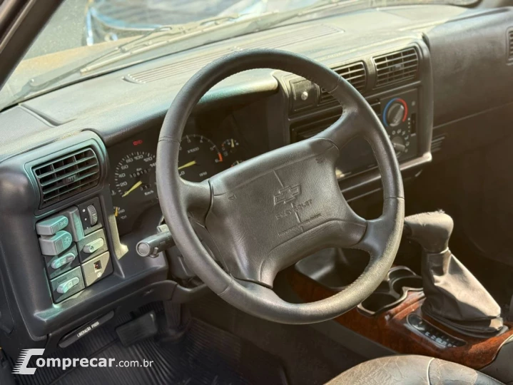 Blazer 4.3 V6 12V 4P DLX EXECUTIVE AUTOMÁTICO