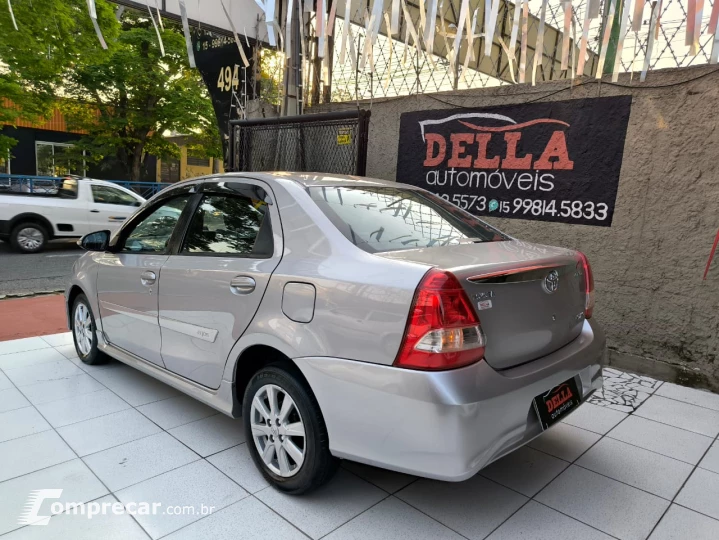 ETIOS 1.5 XLS Sedan 16V