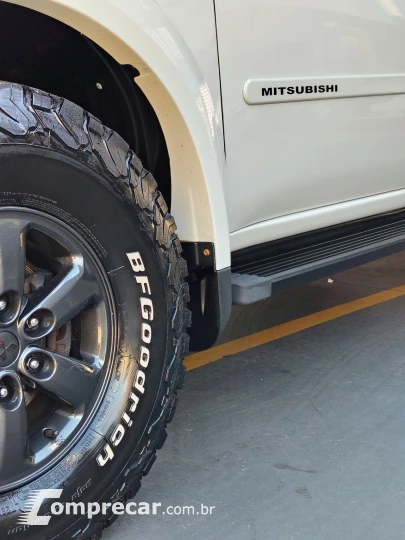 L200 Triton HLS 2.4 Flex 16V CD Mec.