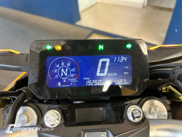 CB 300F Twister