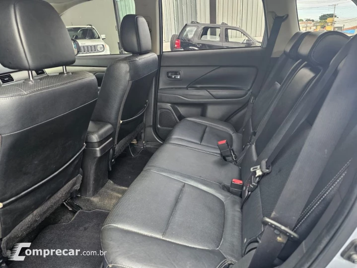 OUTLANDER 2.0 16V 160cv Aut.
