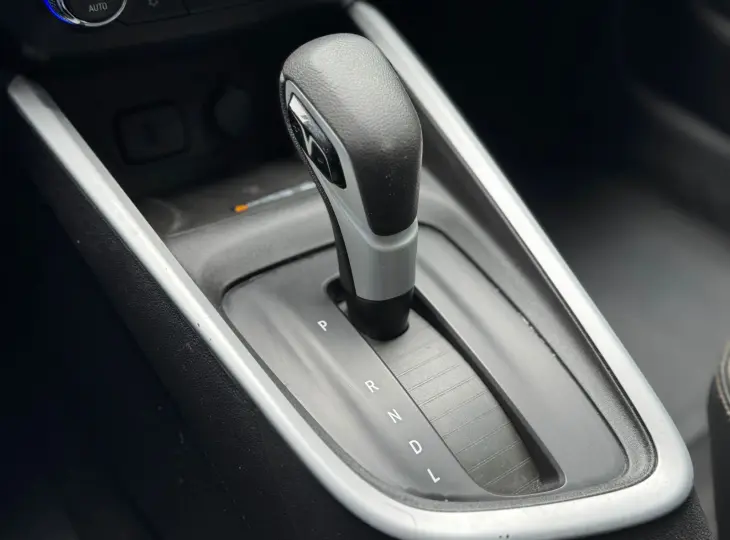 ONIX 1.0 Turbo Plus Premier