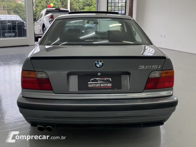 325i - 2.5 SEDAN 24V 4P AUTOMÁTICO