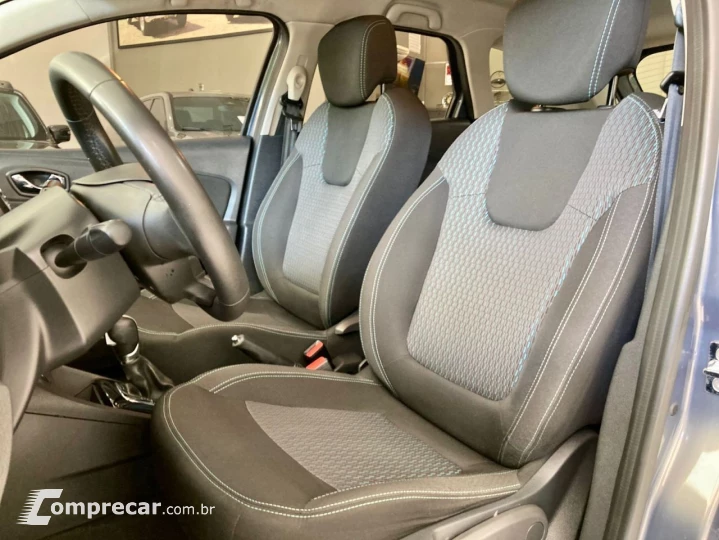 Captur 1.6 16V 4P FLEX SCE LIFE X-TRONIC CVT