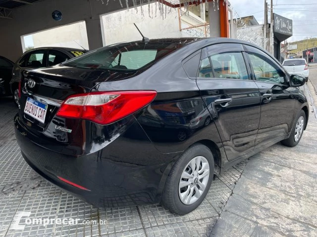 HB20S - 1.6 COMFORT PLUS 16V 4P MANUAL