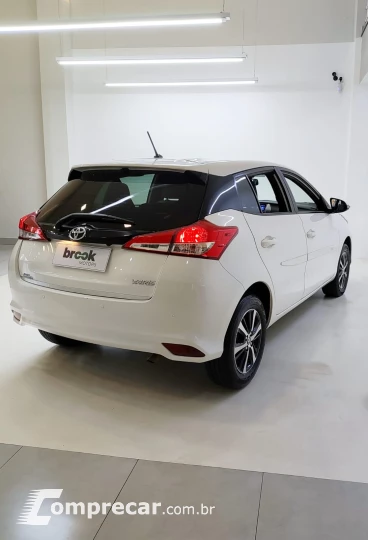 YARIS 1.5 16V XS Connect
