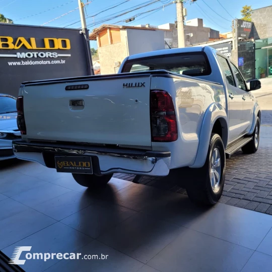 Hilux CD D4-D 4x4 3.0 TDI Dies. Mec.