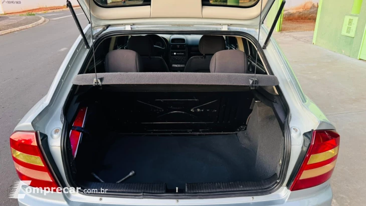 ASTRA 2.0 MPFI Advantage 8V