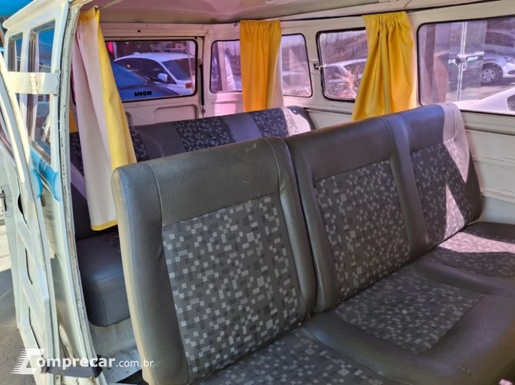 KOMBI 1.6 MI STD Escolar 8V