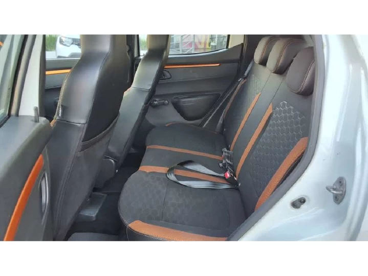 KWID 1.0 12V SCE FLEX OUTSIDER MANUAL