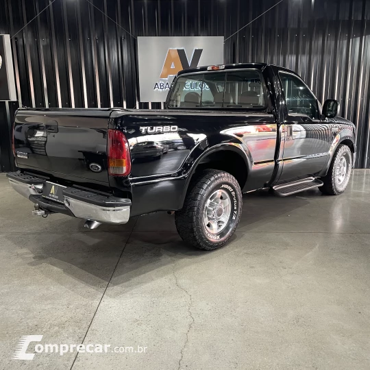 F-250 4.2 XLT 4X2 CS V6