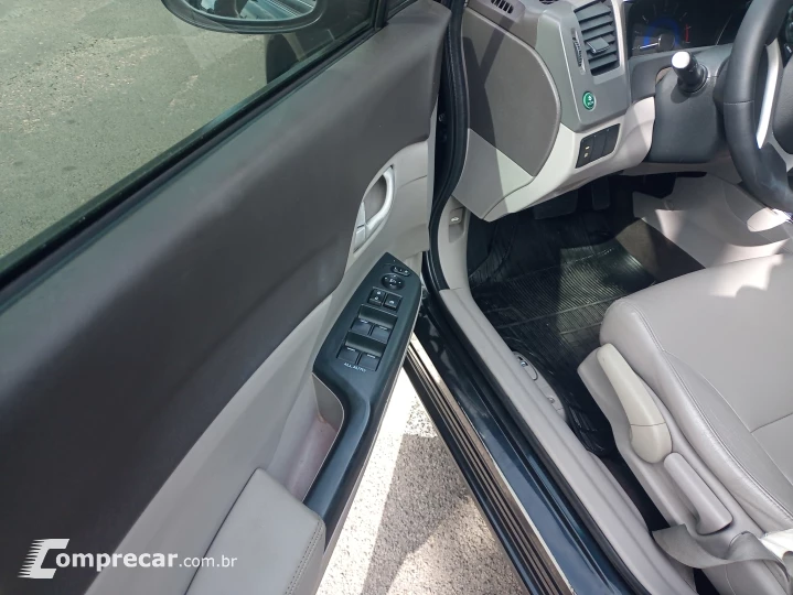 CIVIC 1.8 LXL 16V
