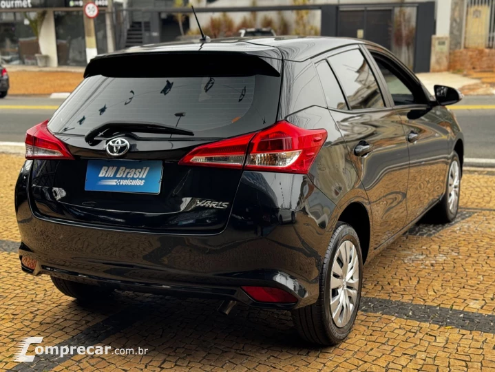 YARIS 1.5 16V XL