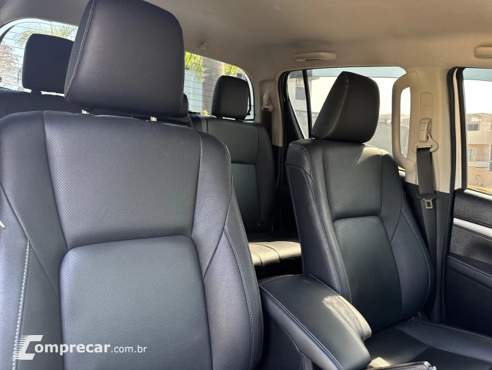 HILUX 2.8 D-4D TURBO DIESEL CD SRX 4X4 AUTOMÁTICO