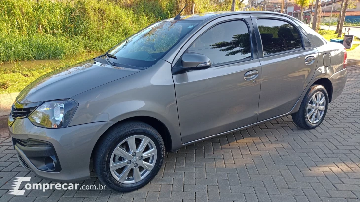 Etios 1.5 X Plus Sedan 16V Automático