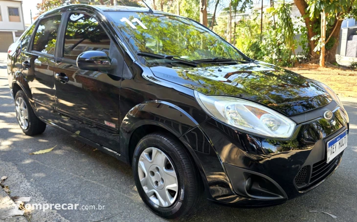 FIESTA 1.6 Rocam Sedan 8V