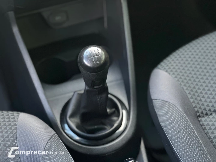 VOYAGE 1.0 12V MPI TOTALFLEX 4P MANUAL