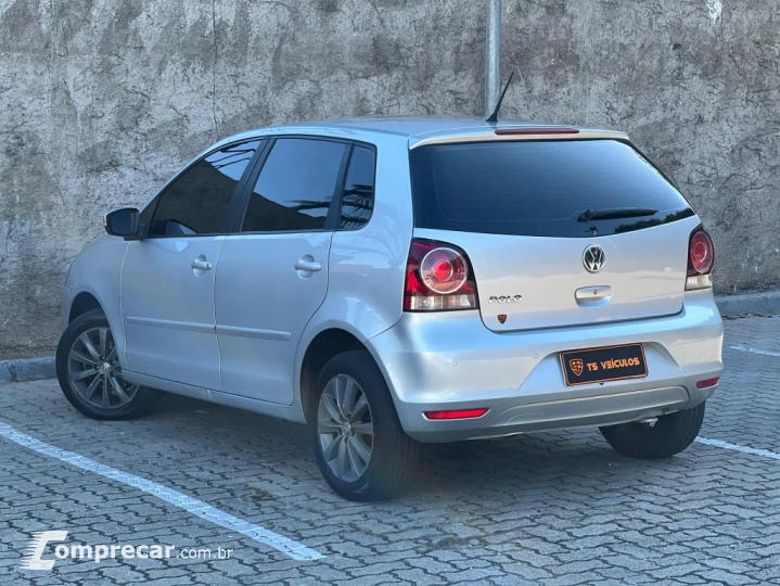 POLO 1.6 MI 8V FLEX 4P MANUAL