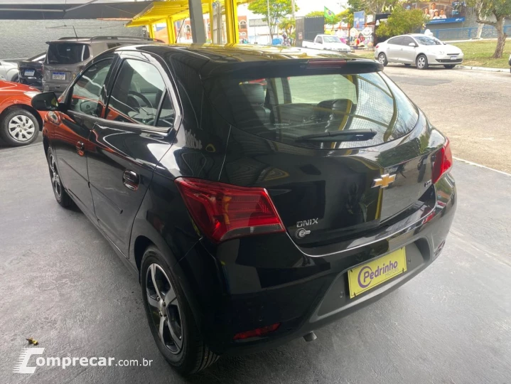Onix Hatch 1.4 4P FLEX LTZ AUTOMÁTICO