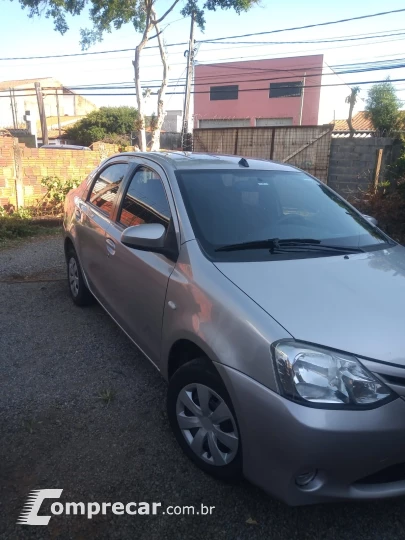 ETIOS 1.5 XS Sedan 16V