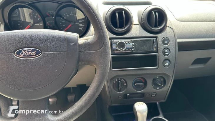 FIESTA 1.6 SE Sedan 16V