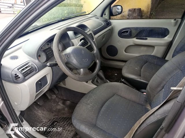 CLIO SEDAN - 1.6 EXPRESSION SEDAN 16V 4P MANUAL