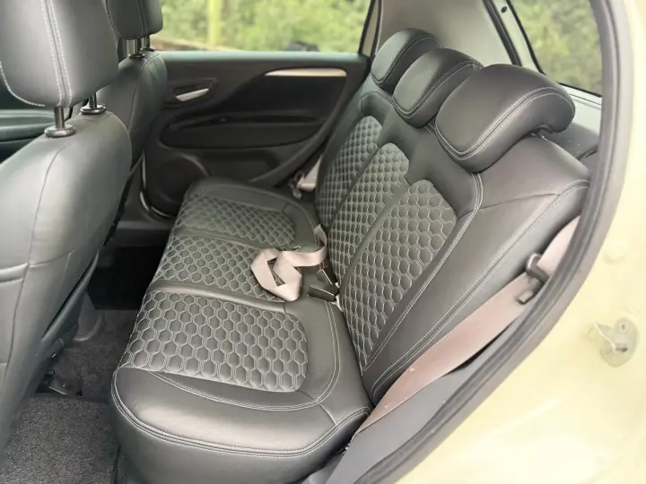 PUNTO 1.6 Essence 16V