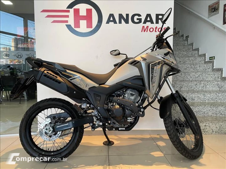 XRE 300 SAHARA ADVENTURE