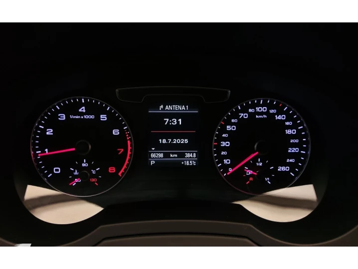 Q3 1.4 TFSI BLACK EDITION FLEX 4P S TRONIC