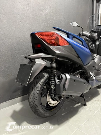 XMAX 250 ABS
