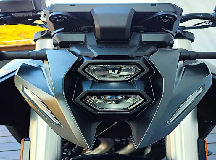 SUZUKI GSX-8S