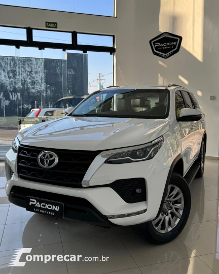 HILUX SW4 2.7 SRV 7 Lugares 4X2 16V