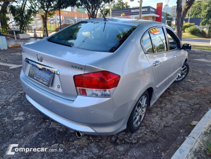 CITY 1.5 EX Sedan 16V
