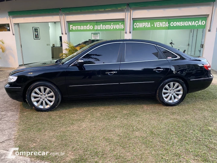 AZERA 3.3 MPFI GLS Sedan V6 24V