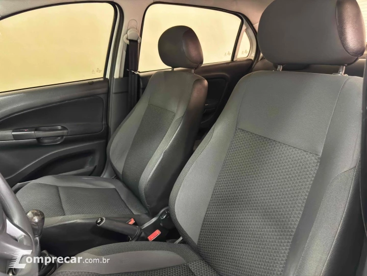VOYAGE 1.0 12V MPI TOTALFLEX 4P MANUAL