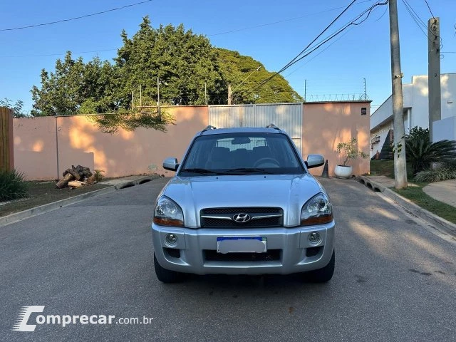 TUCSON - 2.0 MPFI GLS 16V 143CV 2WD 4P AUTOMÁTICO