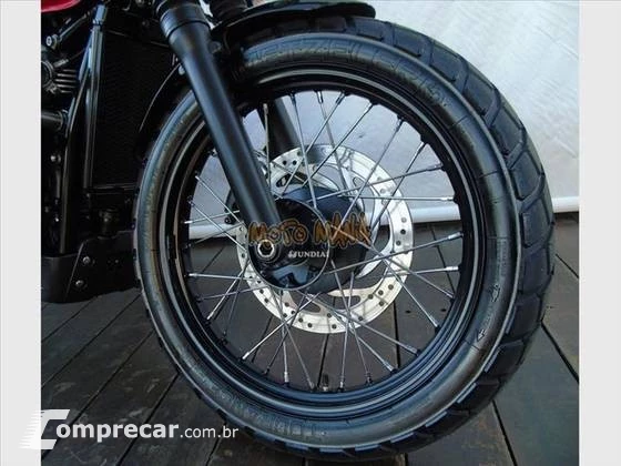 TRIUMPH STREET SCRAMBLER