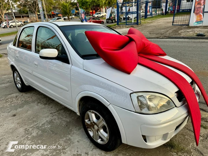 Corsa Sedan 1.8 4P PREMIUM FLEX