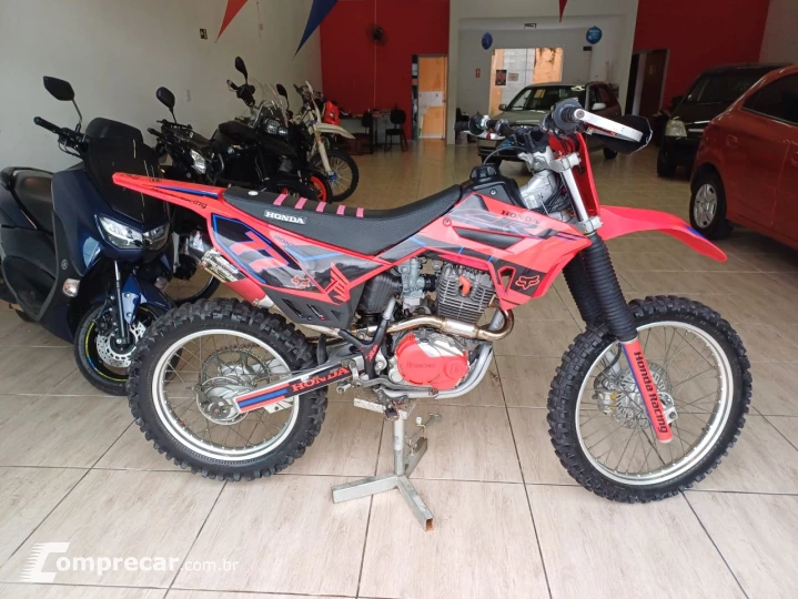 CRF 230 F