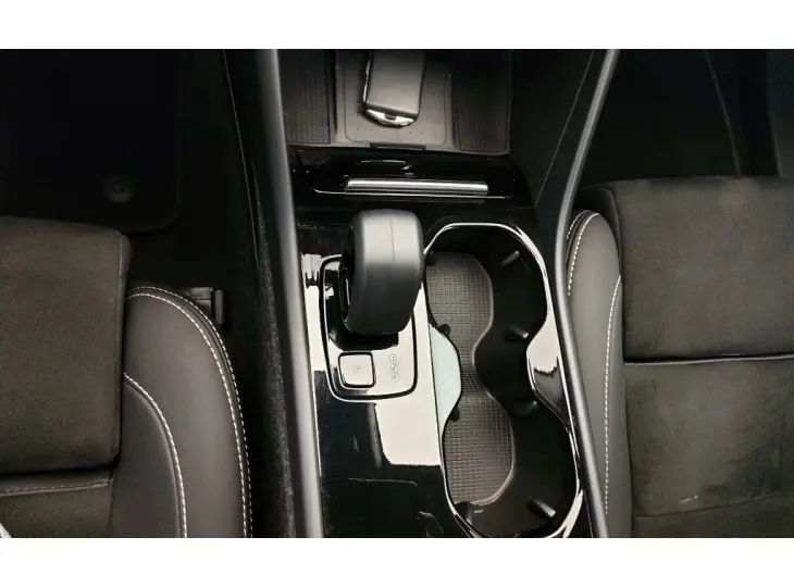 C40 P8 RECHARGE TWIN ELECTRIC ULTIMATE AWD
