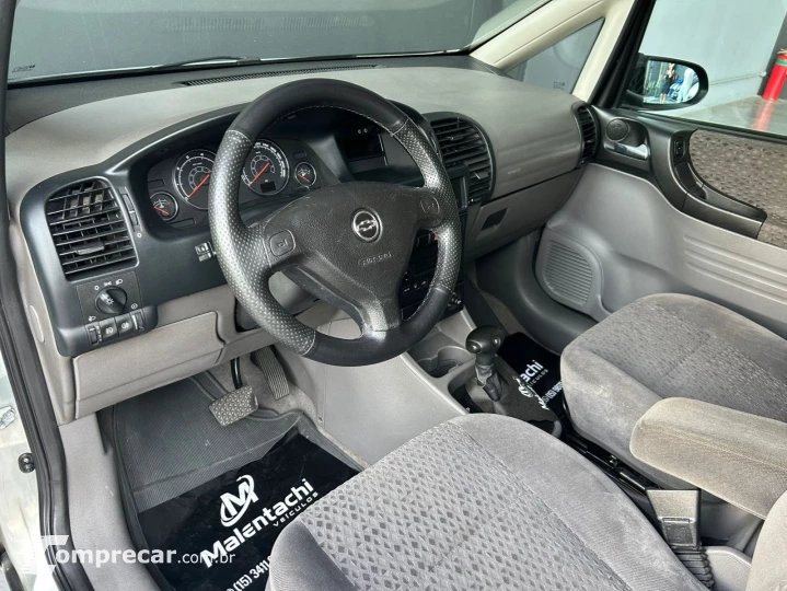 ZAFIRA 2.0 MPFI ELEGANCE 8V FLEX 4P AUTOMÁTICO