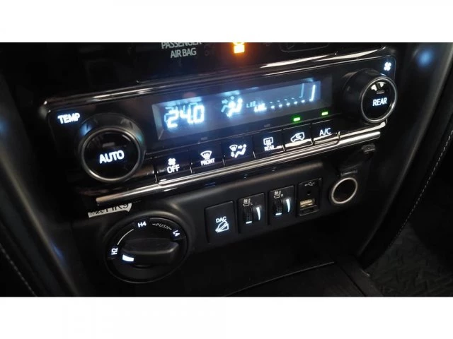 HILUX SW4 - 2.8 D-4D TURBO SRX 4X4 AUTOMÁTICO