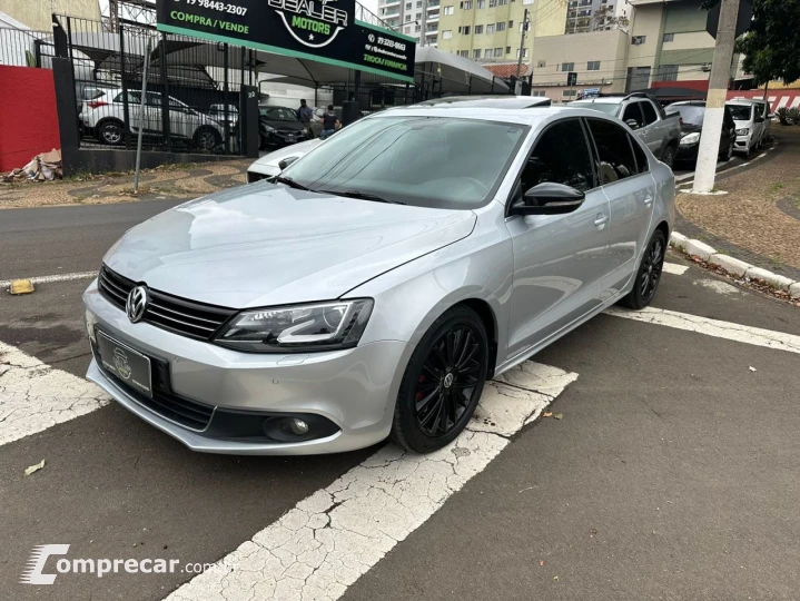 JETTA Highline 2.0 TSI 16V 4p Tiptronic