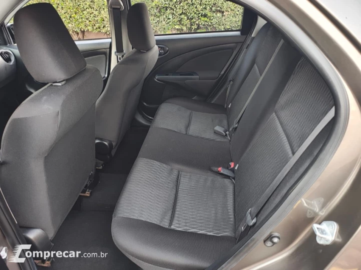 ETIOS 1.5 X Plus Sedan 16V