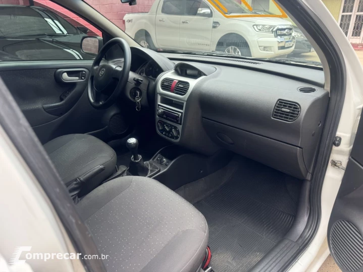 Corsa Sedan 1.4 4P PREMIUM FLEX