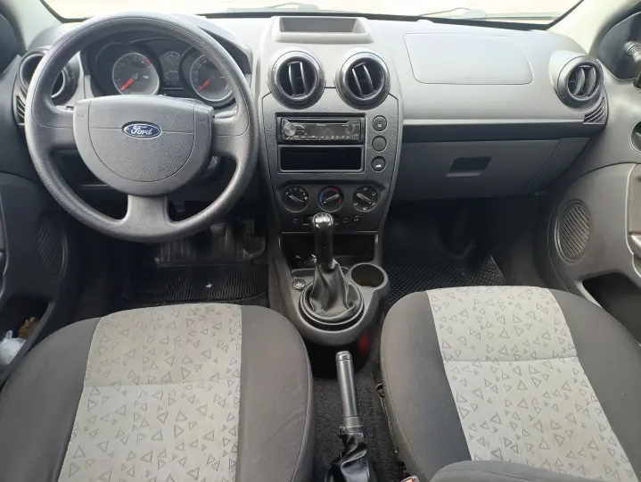 FIESTA 1.6 Rocam SE Plus Sedan 8V